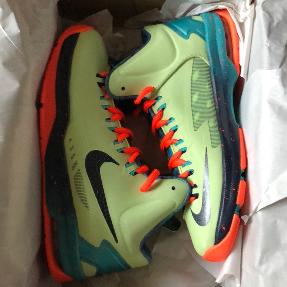 DS NIKE KD V (GS) AREA 72 ALL STAR 4.5Y / 6 Women